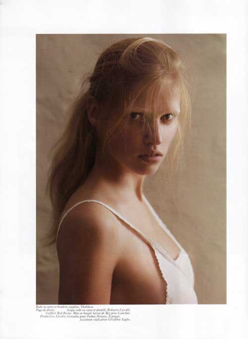 劳拉·斯通(Lara Stone)